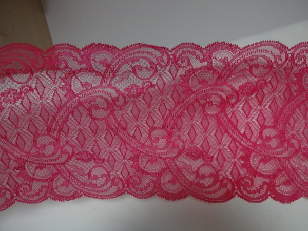 Französische elastische Calais Spitze,Spitzenborte in Magenta pink 16cm breit
