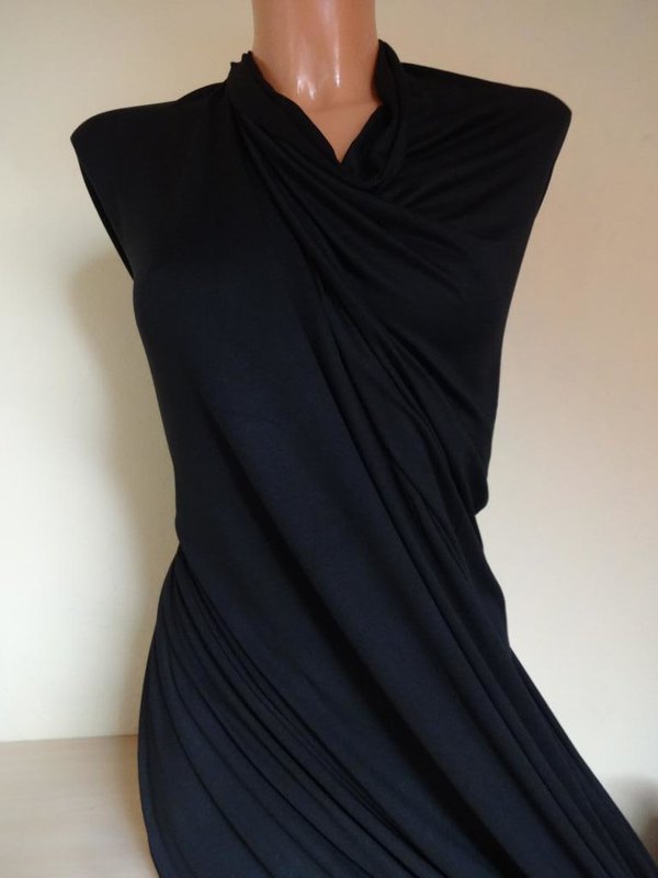 Elastischer Viskose Jersey Stoff in schwarz 1,70m breit