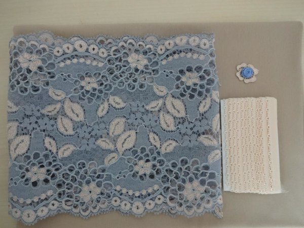 Materialpaket de Luxe aus Stoff ,Spitze ,Gummiband für Slip in beige taubenblau grau